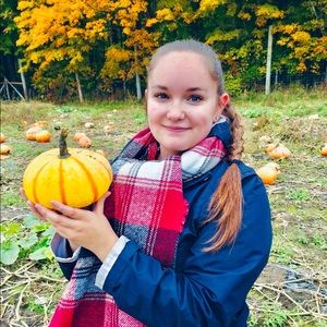 Meet your Posher, Andreanne